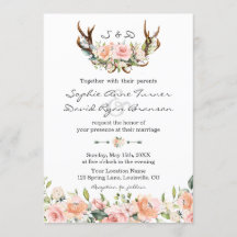 Boda de anillos florales de crema rosa de color de