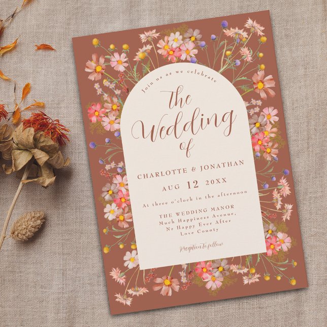 Invitación Boda de Boho Fall Wildflower Terracotta Beige (Boho wildflower arch burnt orange terracotta beige fall wedding invitation Elegant modern script)