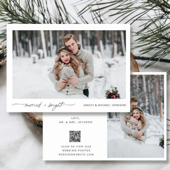 Invitación Boda de código QR de foto brillante cas (Easily personlize this holiday wedding announcement with your personal message, photos and deets)