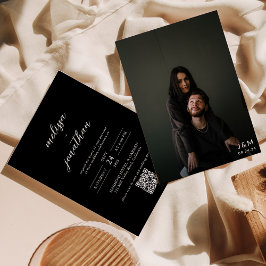 Invitación Boda de código QR en monograma de escritura negra
