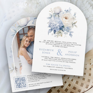 Invitación Boda de código QR floral azul polvoriento y blanco