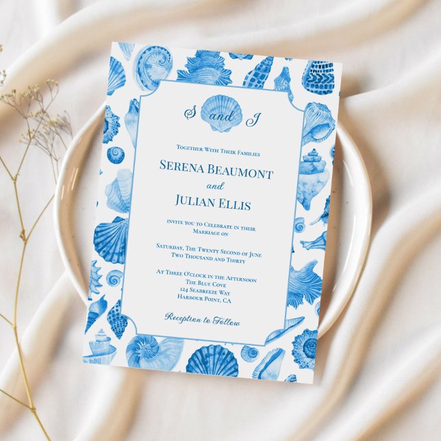 Invitación Boda de concha marina azul aciano costero (Cornflower Blue Coastal Seashell Wedding Invitation)