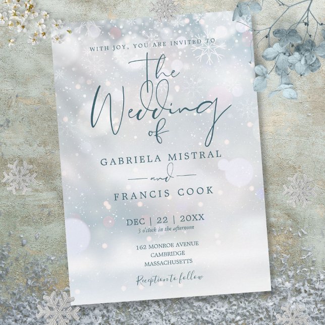 Invitación Boda de copos de nieve de guión de Winter Wonderla (Winter Wonderland Script Snowflakes Wedding Invitation)