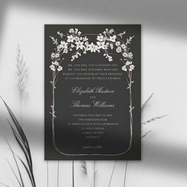 Invitación Boda de escritura formal del Arco de Boho Negro Fl (wildflowers wedding invitation black and white boho arch formal elegant modern classic script)