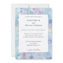 Boda de flores blancas moradas de bonito