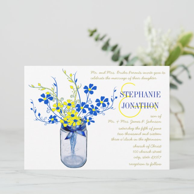 Invitación Boda de flores silvestres amarillo y azul real Mas (Anverso de pie)