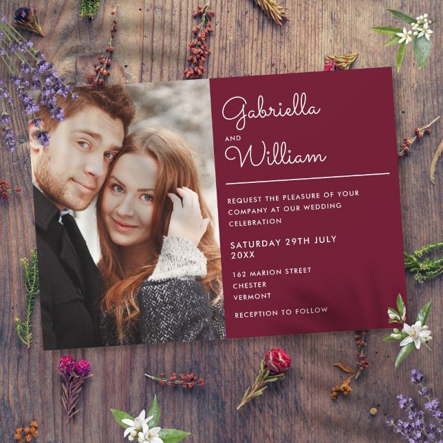 Invitación Boda de fotos de Borgoña con escritura moderna (Modern Script Burgundy Photo Wedding Invitation)