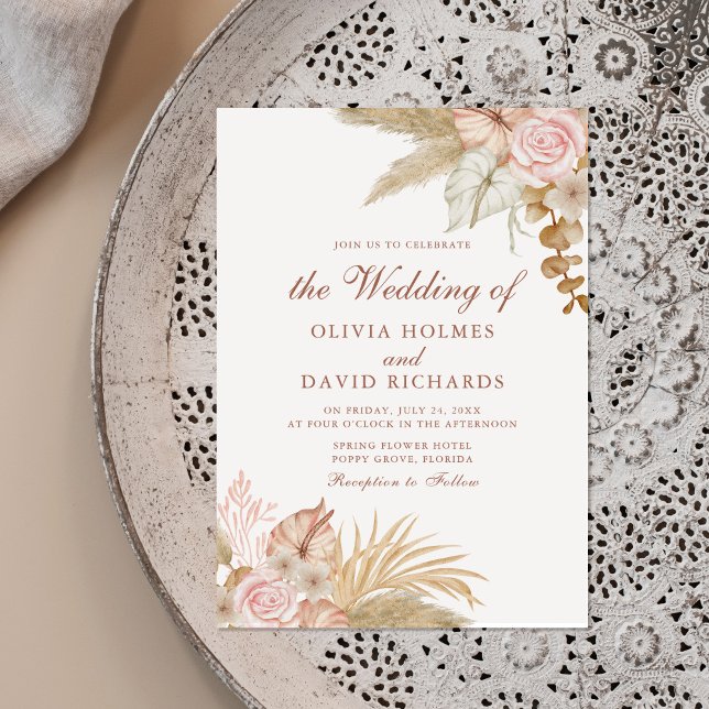 Invitación Boda de Grass Boho Floral Pampas (Modern Boho Floral Pampas Grass Wedding Invitation on beautiful neutral boho plate.)