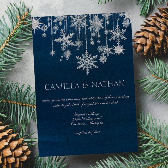 Invitación Boda de invierno con copos de nieve de plata azul (Blue silver snowflake winter wonderland Wedding )