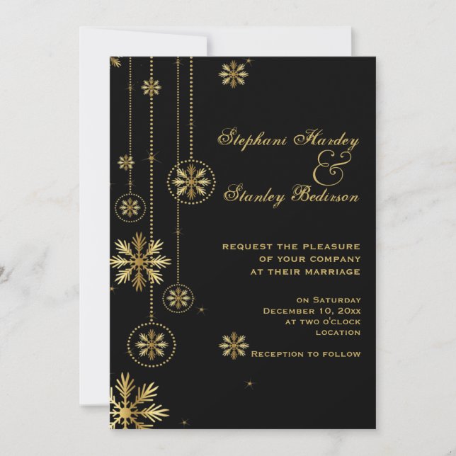 Invitación Boda de invierno negra con copos de nieve dorados (Anverso)
