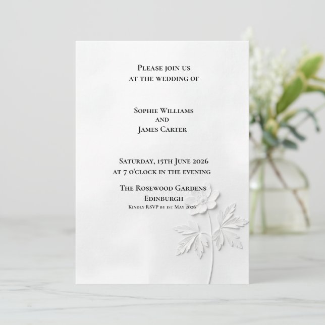 Invitación Boda de Lujo con Floral Botánico Blanco Die Cut (Anverso de pie)