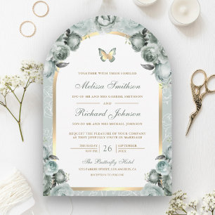 Invitación Boda de Mariposa de Arco Dorado Floral Verde Salvi