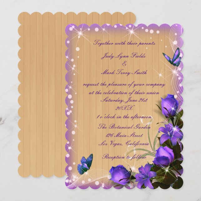 Invitación Boda de mariposa floral púrpura de madera rústica (Anverso / Reverso)