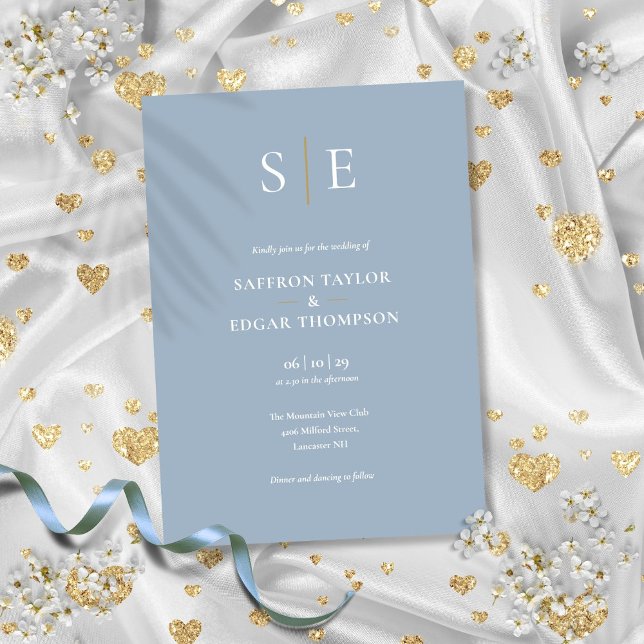 Invitación Boda De Monograma Azul Y Oro Dusto (Dusty Blue And Gold Monogram Wedding Invitation)