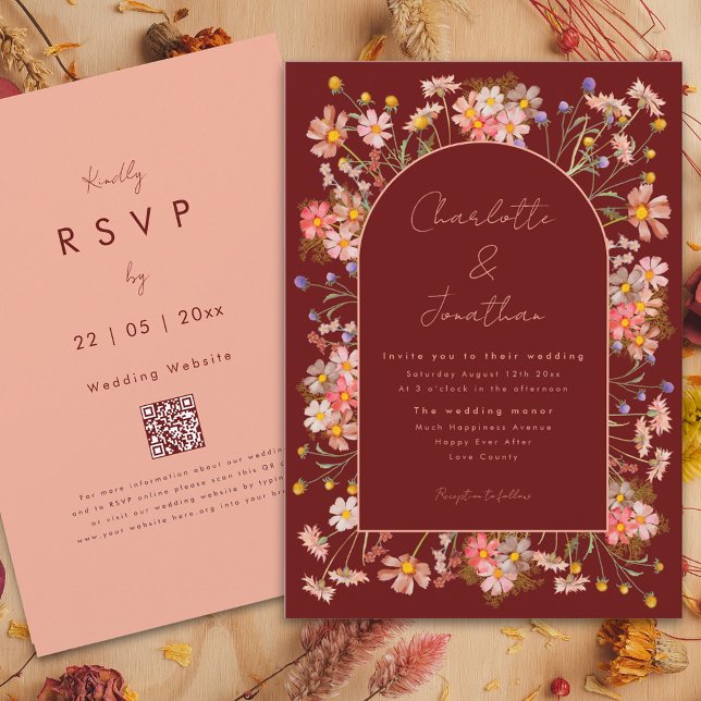Invitación Boda de otoño de Terracotta Naranja Quemado de Arc (Wildflower arch boho script burgundy terracotta fall wedding invitation with qr code)