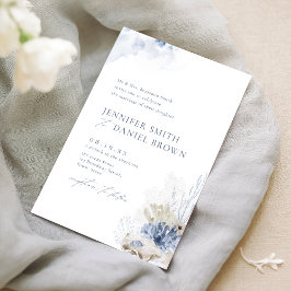 Invitación Boda de playa con corales en acuarela azul y conch