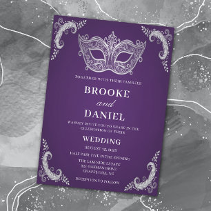Invitación Boda de plumas de máscara de púrpura y plata regia