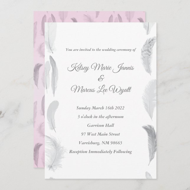Invitación Boda de plumas rosadas grises (Anverso / Reverso)