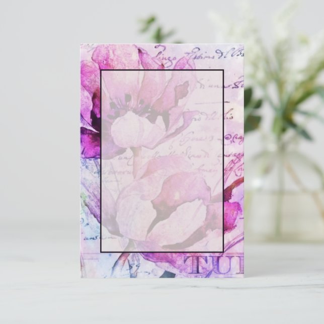 Invitación Boda de Tulips en blanco con presupuesto morado (Anverso de pie)