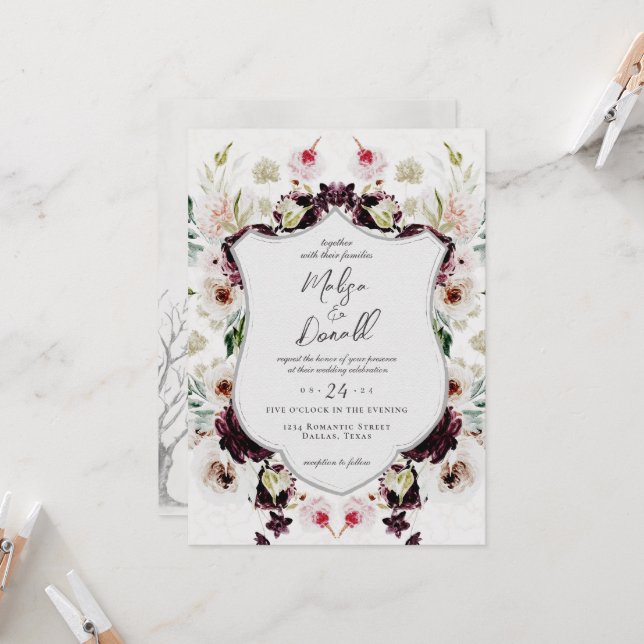 Invitación Boda del Escudo floral romántico de Woodland (Anverso/Reverso In Situ)