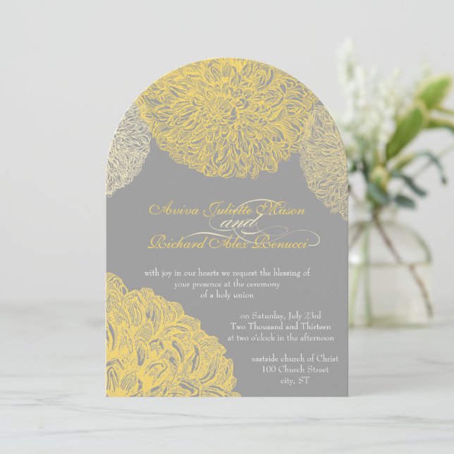 Invitación Boda del iris amarillo en llamas Dahlia (Anverso de pie)