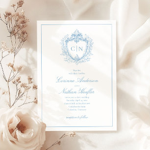 Invitación Boda elegante con monograma de cresta en azul polv