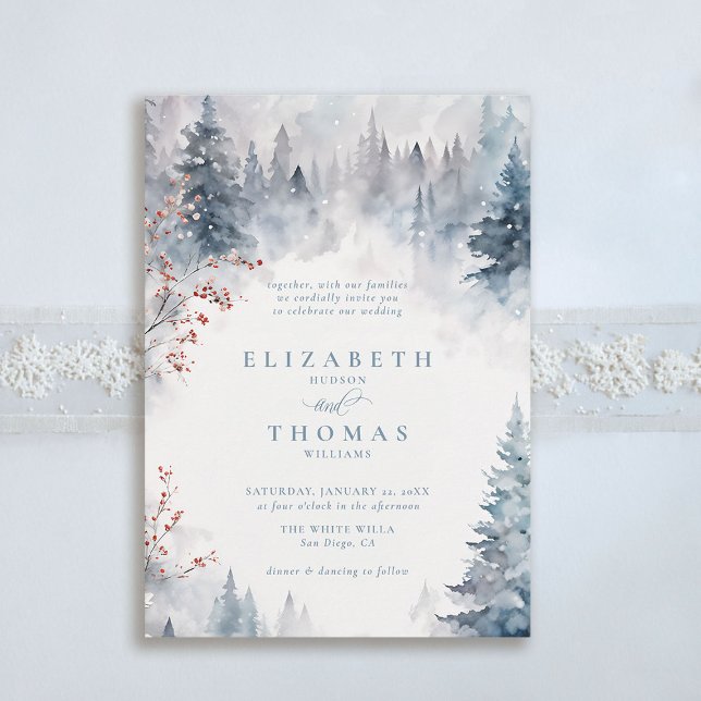 Invitación Boda elegante de árboles de montaña de nieve que c (winter wedding invitation mountains smoky forest woodland elegant trees falling snow berries)