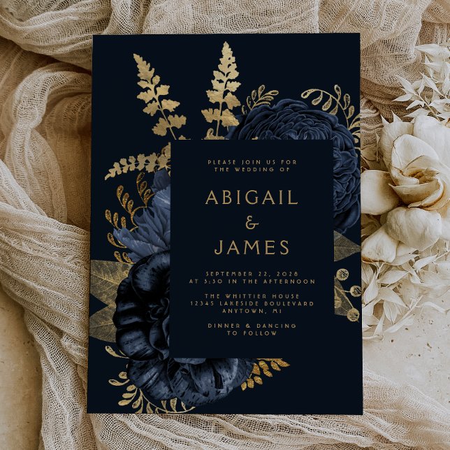 Invitación Boda elegante Moody Dark Floral Blue Gold (The perfect choice for a romantic navy blue and gold themed wedding.)