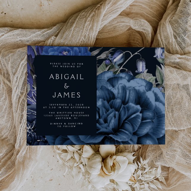 Invitación Boda elegante Moody Dark Floral Blue Silver (The perfect choice for a romantic navy blue and silver themed wedding.)
