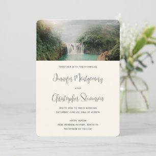 Invitación Boda en la Cascada Hermosa junto a un Bosque Verde