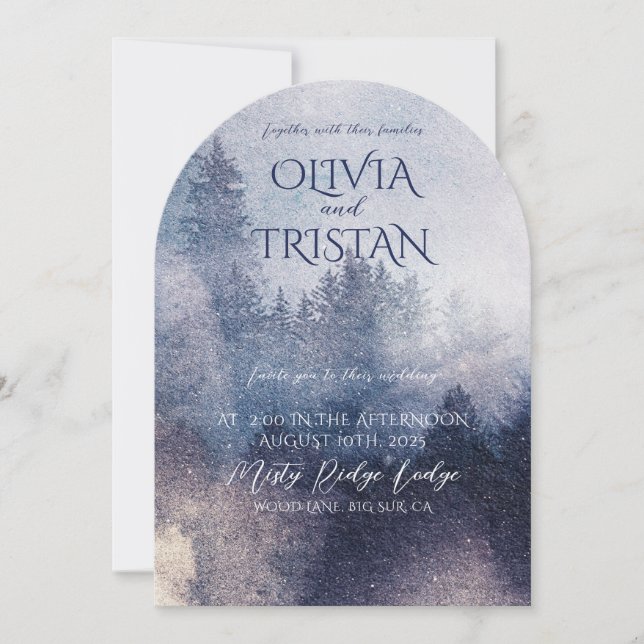 Invitación Boda encantado de pinos con niebla forestal rústic (Anverso)