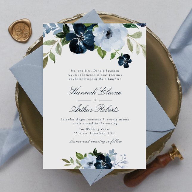 Invitación boda floral azul claro y marina elegante (Subido por el creador)