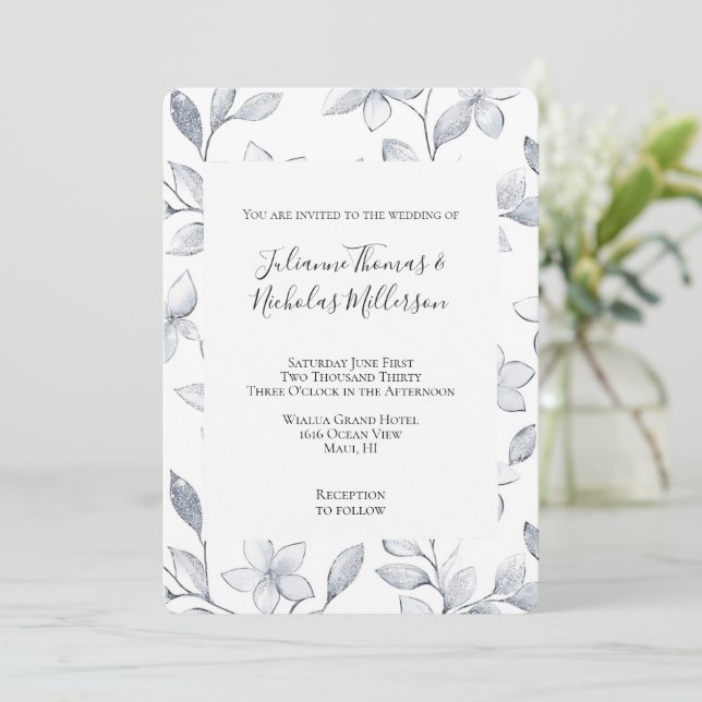 Invitación Boda floral blanco plateado de moda (Anverso de pie)