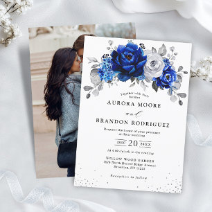 Invitación Boda floral de plata blanca azul real