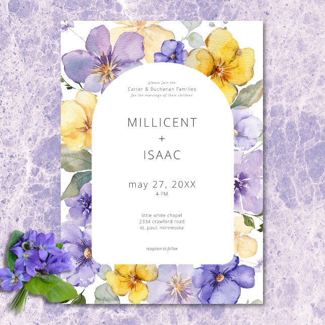 Invitación Boda floral de violetas moradas y amarillas modern (Modern Purple & Yellow Violets Floral Wedding Invitation)