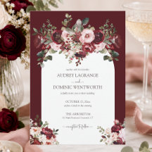 Boda floral elegante con toque de borgoña