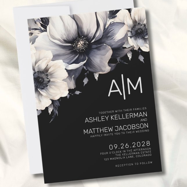 Invitación Boda floral moderna negra (Modern Black White Initial Monogram Floral Wedding Invitation)