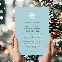 Boda formal foto de invierno azul con copo de niev