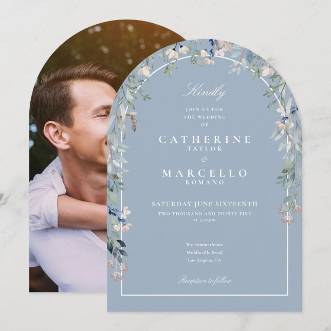 Invitación Boda fotográfico Dusty Blue Wildflowers Floral Arc (Anverso / Reverso)