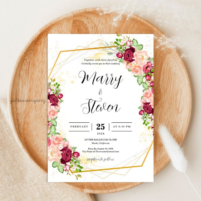 Invitación Boda geométrica poligonal floral de Borgoña en oro (Burgundy Floral Gold Polygonal Geometric Wedding)
