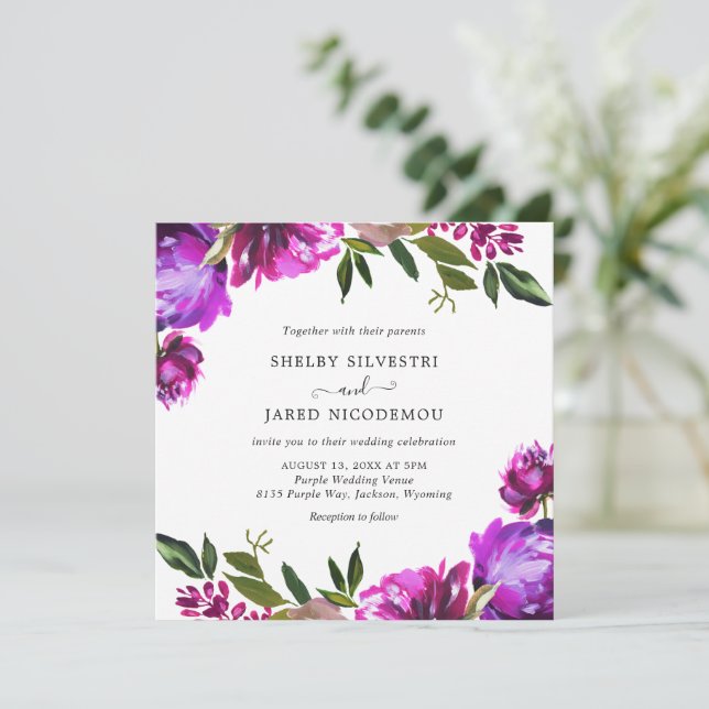 Invitación Boda moderno de Floral Púrpura brillante en negrit (Anverso de pie)