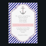 Invitación Boda náutico azul marino, ancla rosa y rayas<br><div class="desc">Azules de la marina, rayas blancas y ancla invitación a la boda náutica. Diseño elegante de rayas con rayas azul marino, rayas diagonales blancas, un ancla gris con un corazón y una cuerda rosadas y tu texto en un marco con una pancarta rosa. Moderno pero con un aspecto vintage en...</div>