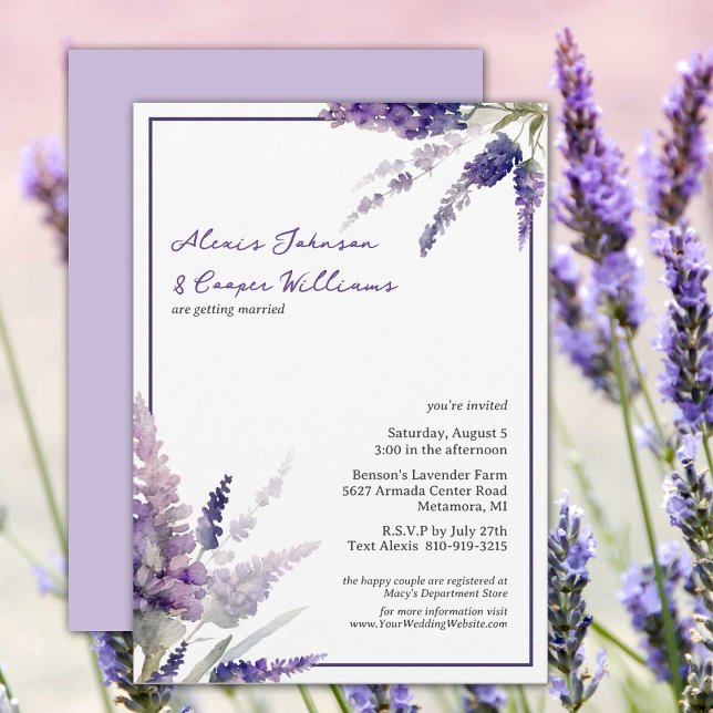 Invitación Boda púrpura de las flores de boho rústico (Lavender blooms set the scene for this rustic country style wedding invitation.  Modern calligraphy.)