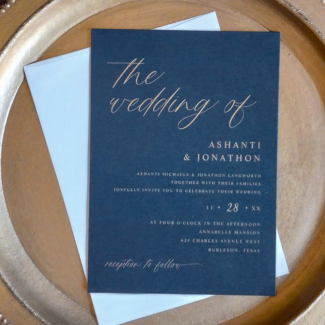 Invitación Boda Romántico Moderno de la Marina Azul y Oro (Navy blue and gold wedding invitations - soft delicate script - romantic)