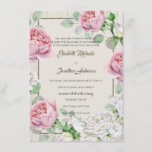 Boda Rústico de la Madera Blanca y las rosas rosad