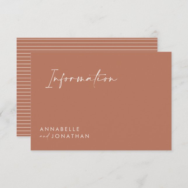 Invitación Boda script información moderna de terracota (Anverso / Reverso)
