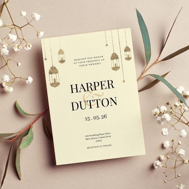 Invitación Boda simple de lámparas de araña de oro de marfil  (Simple ampersand ivory gold lantern lights wedding)