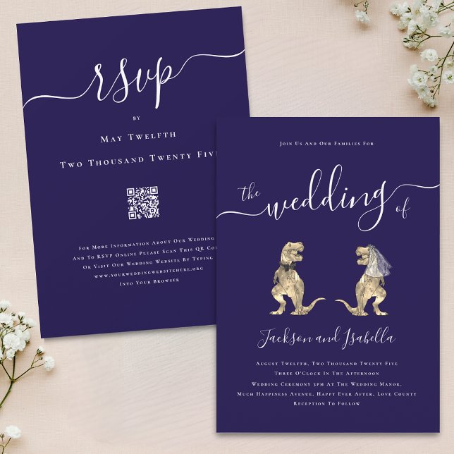 Invitación Boda temática de dinosaurios Código QR azul marino (Dinosaur theme wedding qr code navy blue and white invitation Elegant script T-Rex bride and groom)