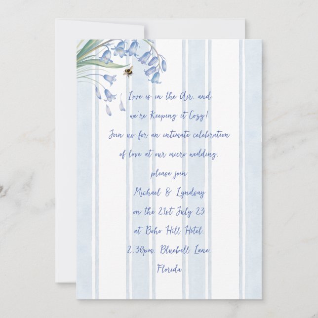 Invitación Bodas manuscritas de campanillas azules y abejas d (Anverso)