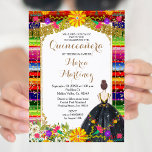Invitación Bodega dorada y floral Quinceañera cumpleaños<br><div class="desc">Invitación de cumpleaños de Quinceañera con flores de oro,  Quince Anos,  15º cumpleaños, </div>